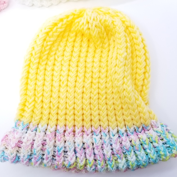Five Handmade Knit Beanie Set! Family Friends Gift - Picture 8 of 10